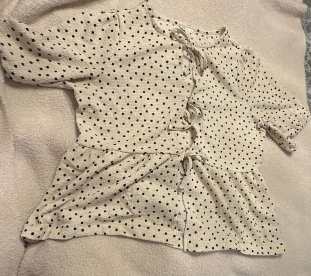 Cato Polka Dot Blouse Size 14/16 Tie Front Peplum Short Sleeve